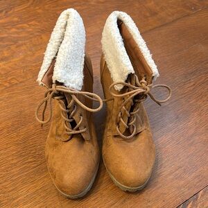 RAMPAGE TAN LACE UP BOOTS WITH SUEDE FINISH WOMENS SHOES